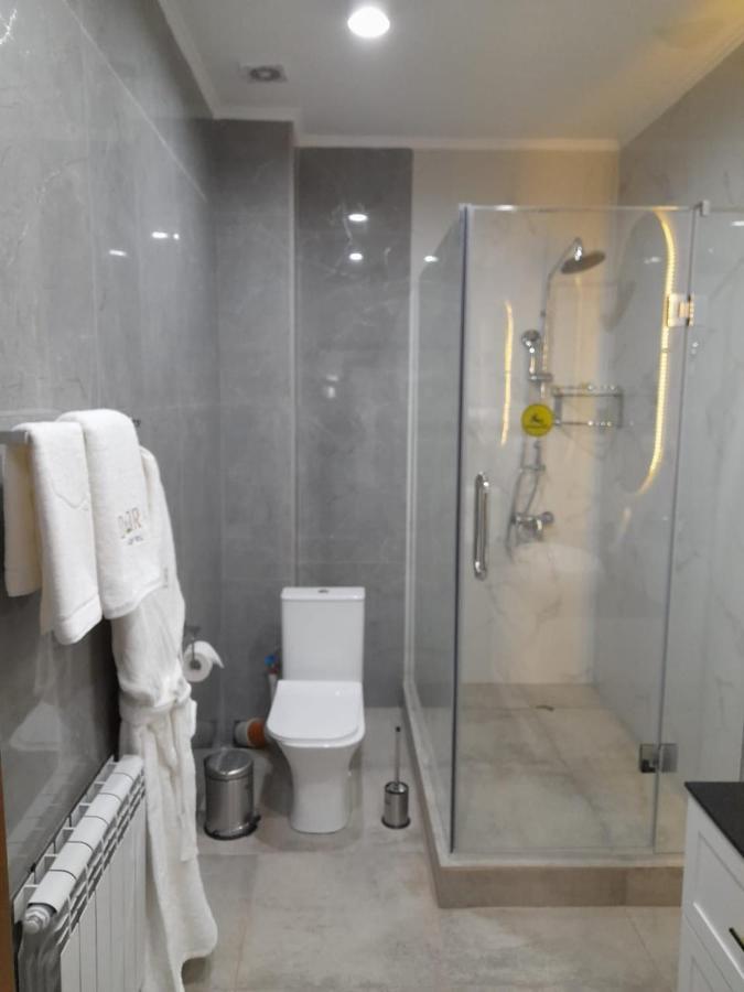 Dora Hotel Shymkent Bagian luar foto